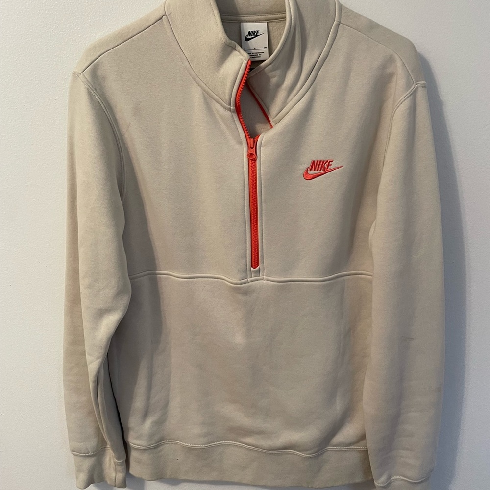 Brand new Nike sweat shirt size S